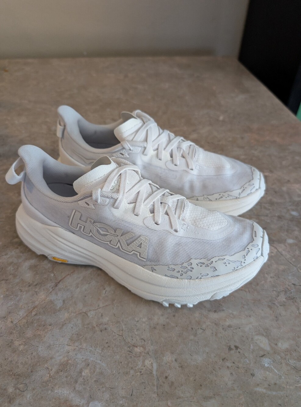 Hoka One One  Speedgoat 6 Cushioned Trail Running Shoes Off White Women Size 8